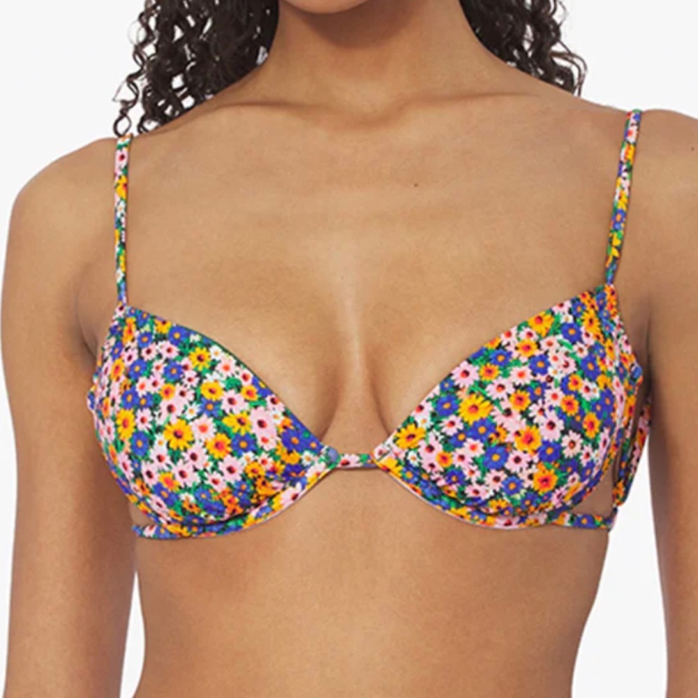 WEWOREWHAT Ruched Underwire Bikini Top in Micro Wildflowers Multi print, NWT
